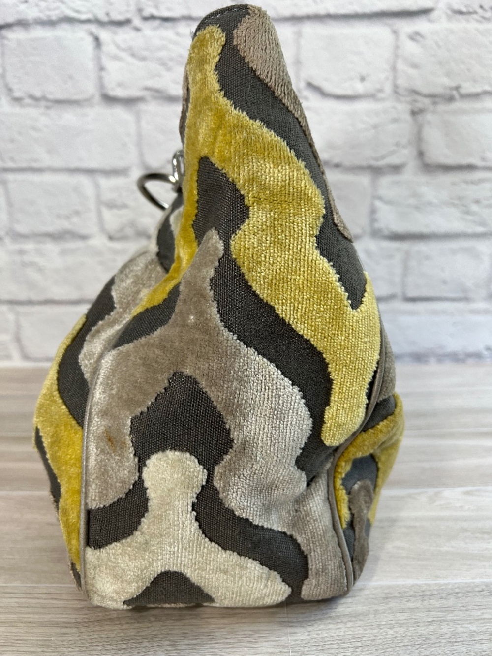 Glenda Gies Chenille Velvet Tapestry Hobo Handbag - Picture 4 of 14